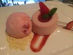 iphone_upload_pic-LONG BAR 廊吧(外滩华尔道夫酒店)