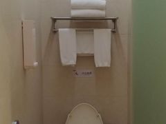 -卡罗酒店(东门晒布地铁站店)