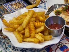 -LESCEDARS Brasserie Bistro香柏树