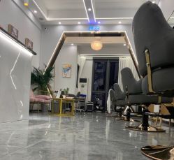 -V8潮牌·接发烫染连锁