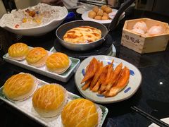 酥皮水牛奶菠萝包-陶陶居酒家(海岸城店)