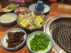 -明洞阿姨·韩式酱蟹烤肉·创意料理(三元桥店)