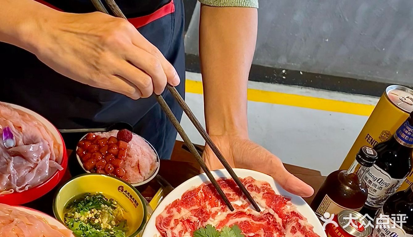 磁器口附近的这家火锅真的绝了。。。