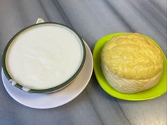 菠萝包-芬芳甜品(同福路店)