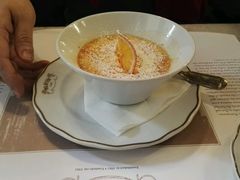 -Majestic Café