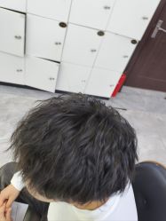 -藤野造型烫发染发