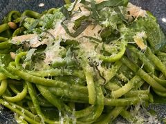 菠菜汁青酱意大利面-拾挚扒房(招商花园城店)