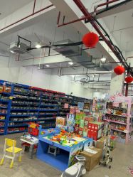 -逝水玩具折扣店