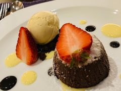 -卡佩罗意大利餐厅及酒吧Al Cappello Trattoria