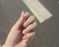 -七月美睫 美甲