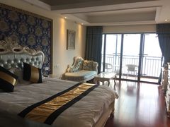 -醉江景酒店式公寓(桐庐利时广场店)
