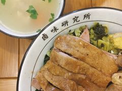 狮头鹅拼猪大肠饭-狮头牌卤味研究所·卤味饭(花城汇南区店)