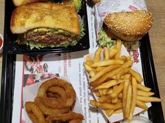 -The Habit Burger Grill 哈比特汉堡(复兴soho店)