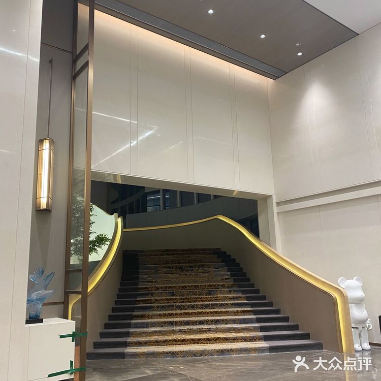 终于来打卡了，出品不错菜品味道都很好