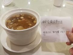 蜂蜜杏仁煲雪梨-清华澜园教工餐厅