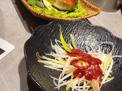 -草家酱蟹炭火烤肉店(珲春南路一店)