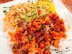 -张秀梅烤肉拌饭脆皮鸡饭