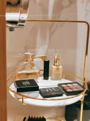 -香港倾城国际·美容美体中心