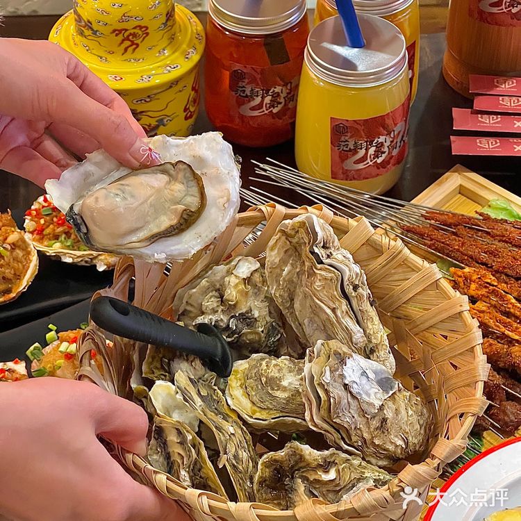 范翔我真是开到哪吃到哪 任何新店都不会错过！