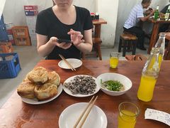 -宝瑞门钉肉饼店