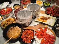 -巴厘龙虾·榜首油焖大虾(音乐学院·沿江酒馆店)