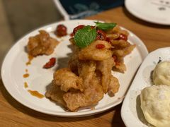 -山楂树融合菜餐厅