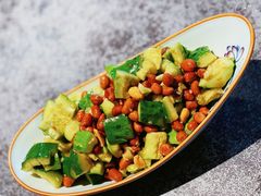 果仁黄瓜-华盛园卷子王农家菜水库鱼