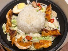 新奥尔良鸡腿排饭-豪客来牛排(中央花苑店)