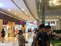 -万宝财富商业广场