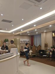 -斐研美医疗美容·眼周抗衰中心