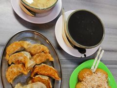 鲜肉韭菜煎饺-芬芳甜品(同福路店)
