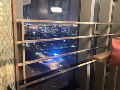 -上海漕河泾万丽酒店