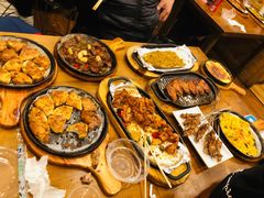 -老东镇啤酒屋海鲜加工·蒸汽海鲜·海鲜烧烤(台东店)