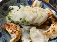 鲜肉煎饺-无名氏宵夜小摊(祝家三姐妹馄饨店)