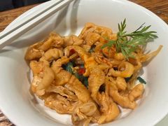腊八蒜脱骨鸡爪-丹江渔村(首都机场店)