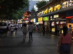 门面-八一好吃街·高品美食广场