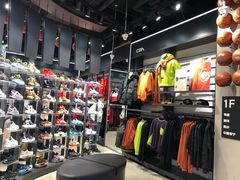 -李宁(大宁国际旗舰店)