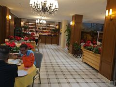 -鹏城人家海鲜酒家·23年老字号(较场尾店)
