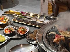 -围炉肉舍丹东海鲜烤肉·烤活鳗(步行街店)