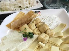 -何鲜菇火锅(大营盘店)