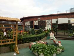 -梦田都市农场(银泰城店)