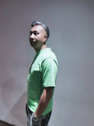 -曼都发型