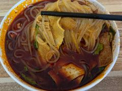 麻辣米线-老字号杨坡红油米线腊汁肉夹馍(东四道巷店)