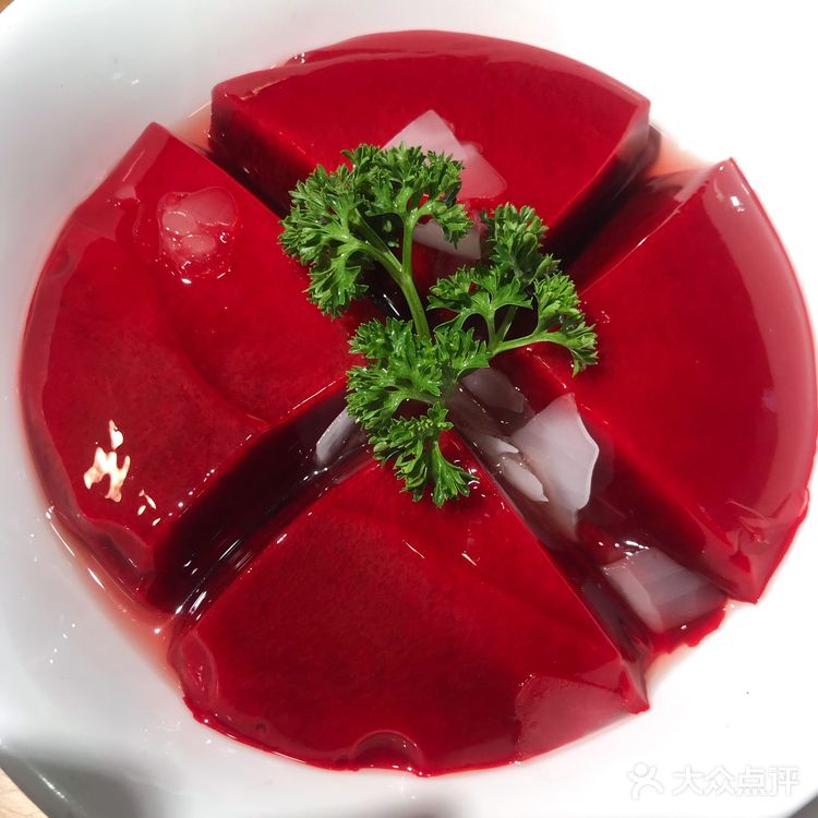 秋冬进补何时好？盛京初雪正当时。