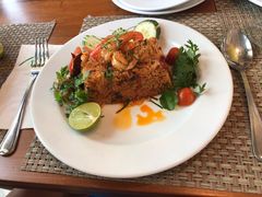 -Chom Cafe and Restaurant