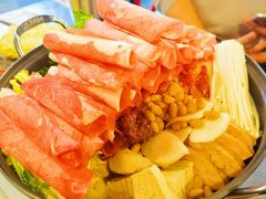 部队锅-MI WU FACTORY米屋美食工厂餐厅(绿地店)