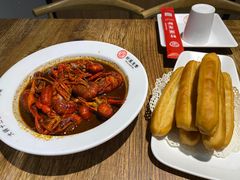 -叶派龙虾•招牌香辣蟹·海鲜(中海国际店)