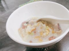 艇仔粥-穗银肠粉店(东川路店)