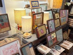 -邊城書店