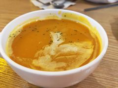 南瓜汤-HELLO 27 意面·沙拉·帕尼尼